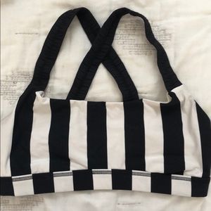 Lululemon sports bra SIZE 10